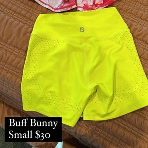 Buff Bunny Shorts 3” Small